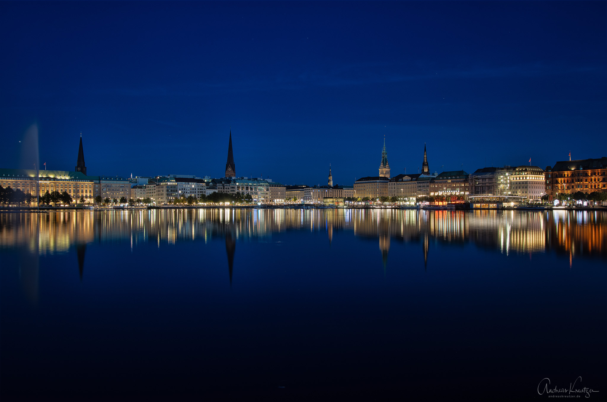 Binnenalster_Hamburg_081A7995-Bearbeitet.jpg