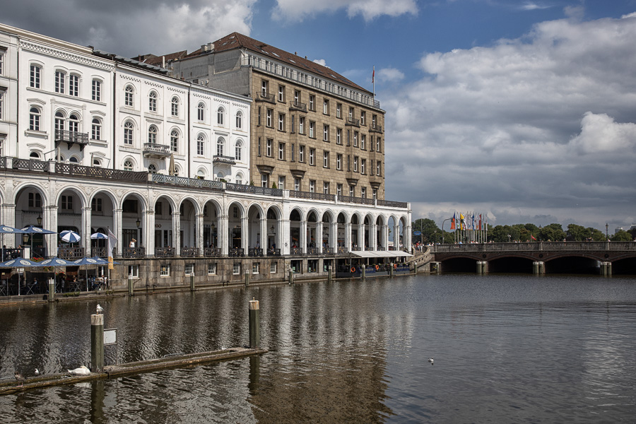 Alsterarkaden 081A1769-Bearbeitet.jpg