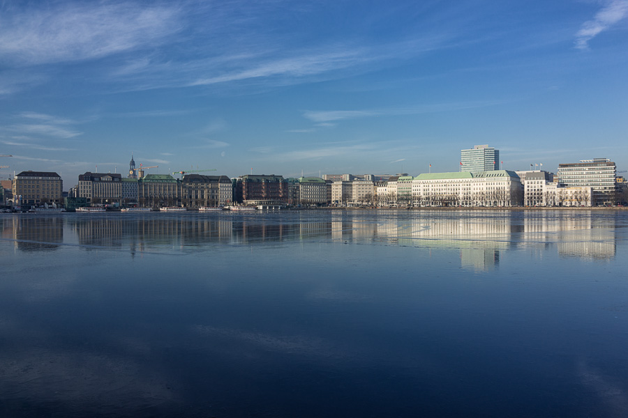 Hamburger Binnenalster DSC02026-Bearbeitet.jpg
