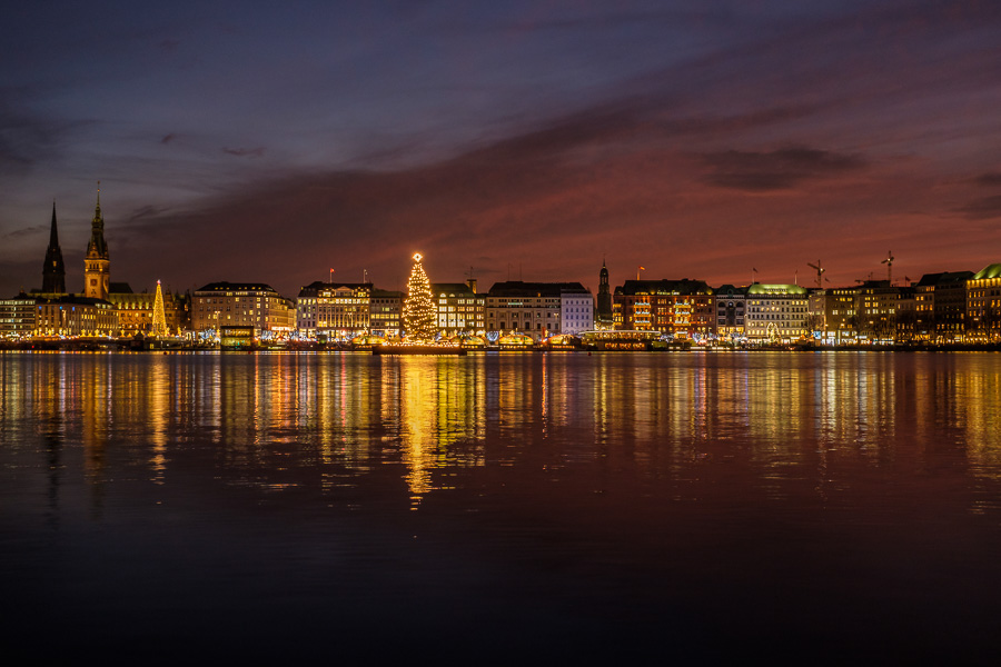 Binnenalster zur Weihnachtszeit DSCF2425.jpg