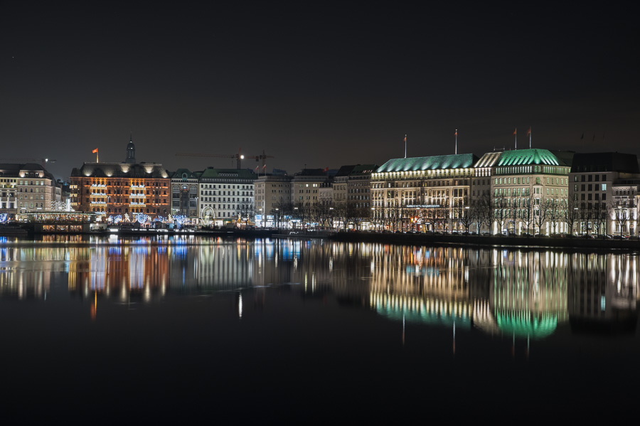 Blick auf das Vier Jahreszeiten DSCF3239-Bearbeitet.jpg