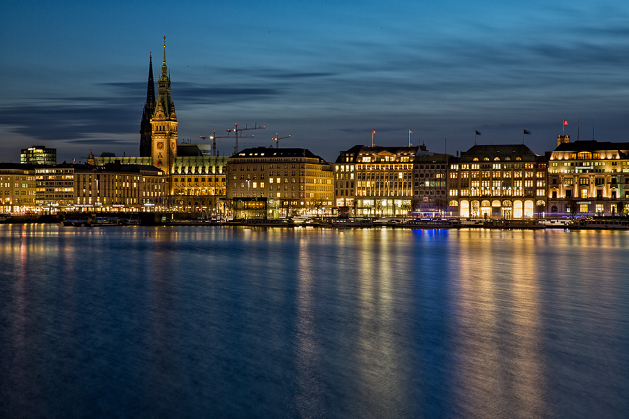 Blick ueber die Binnenalster ZN5A7178-Bearbeitet-Bearbeitet.jpg