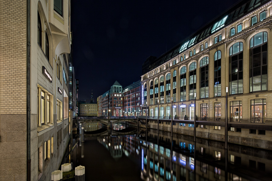 Bleichenfleet bei Nacht ZN5A7253-Bearbeitet.jpg