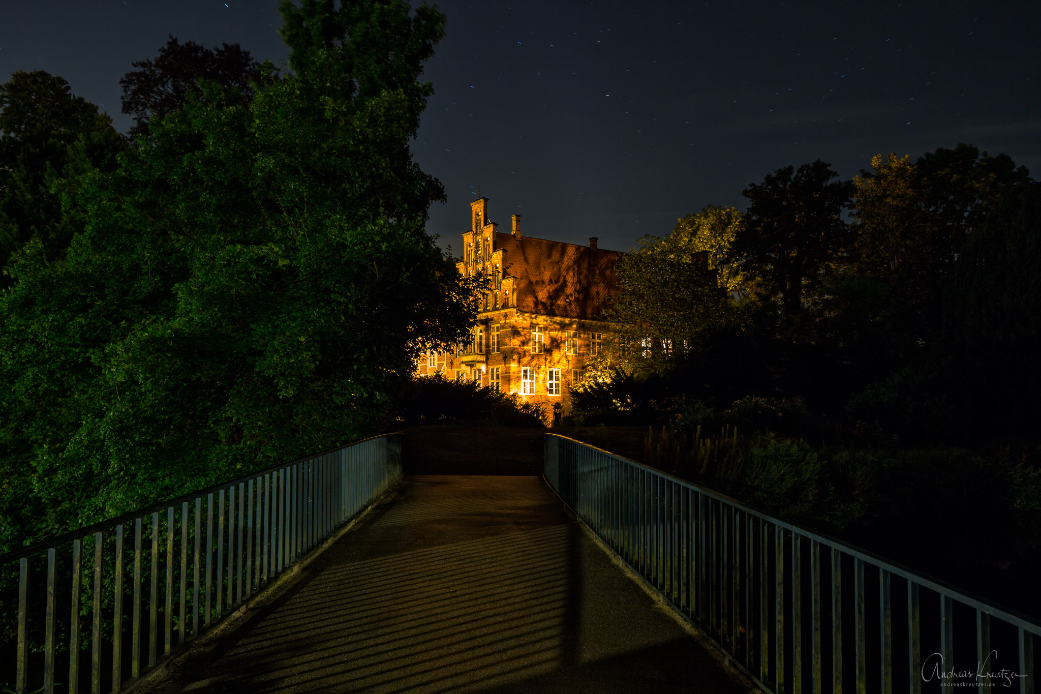 Bergedorfer-Schloss-bei-Nacht_ZN5A4736-Bearbeitet.jpg