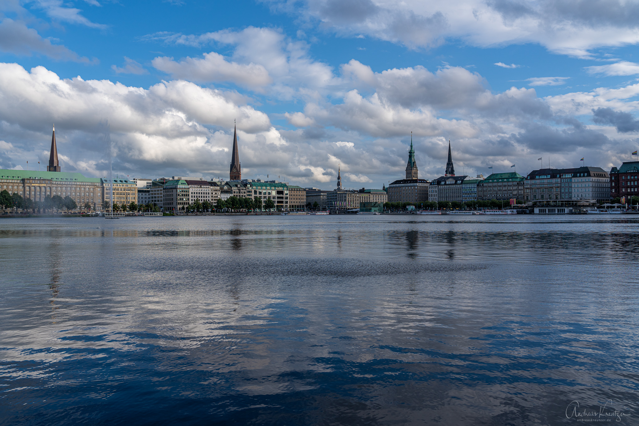 Binnenalster_Hamburg_DSC07137.jpg