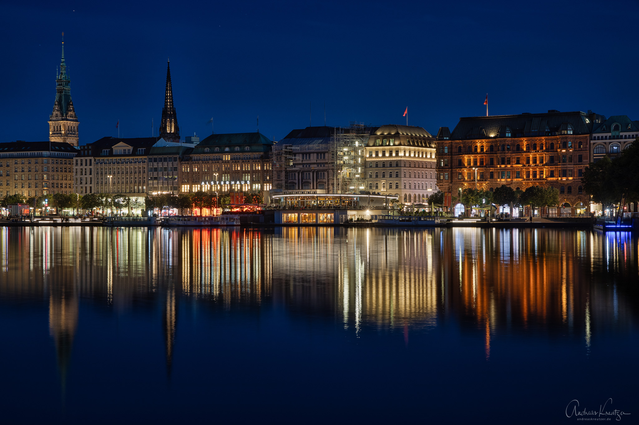 Jungfernstieg_Hamburg_081A8003-Bearbeitet.jpg