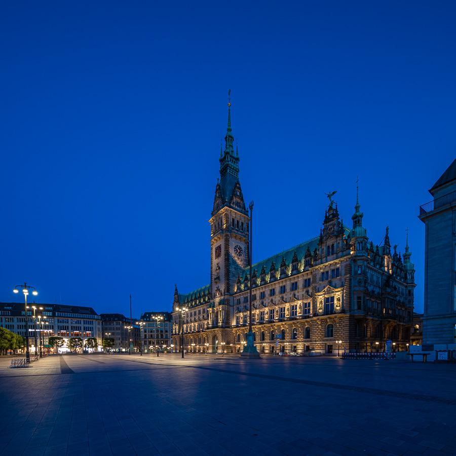Hamburger Rathaus 081A7687.jpg
