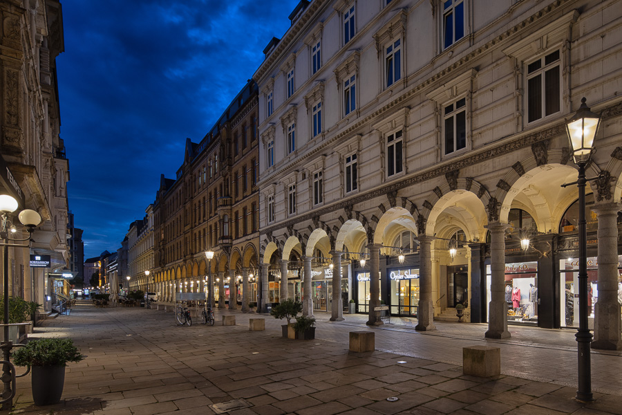 Colonnaden Colonnaden_Hamburg_081A8845-Bearbeitet.jpg