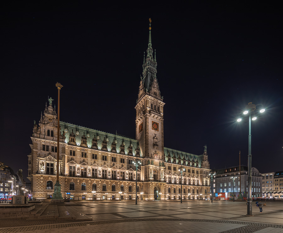 Hamburger-Rathaus_Hamburg_081A5724-Bearbeitet.jpg