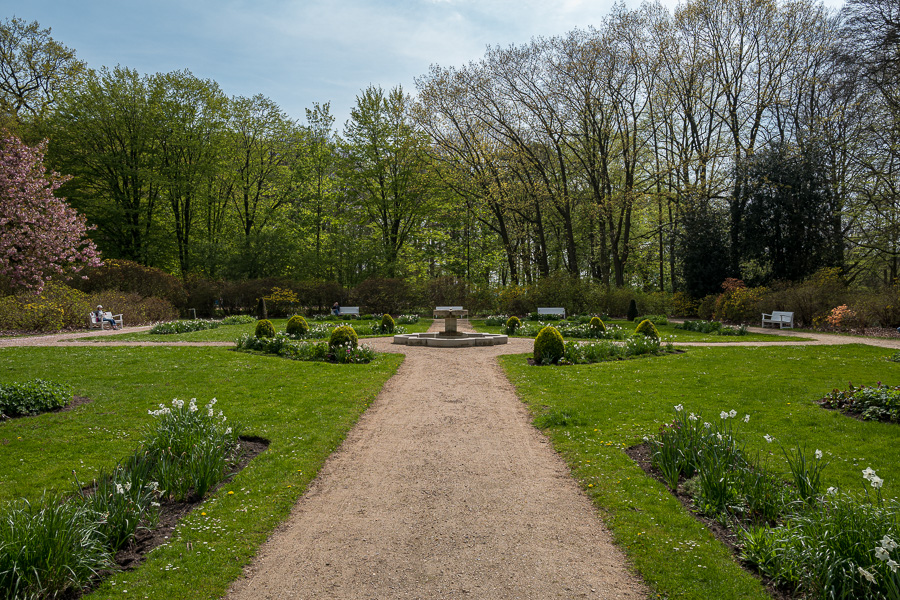 Andreas Hansen Brunnen im Hirschpark L1020097.jpg