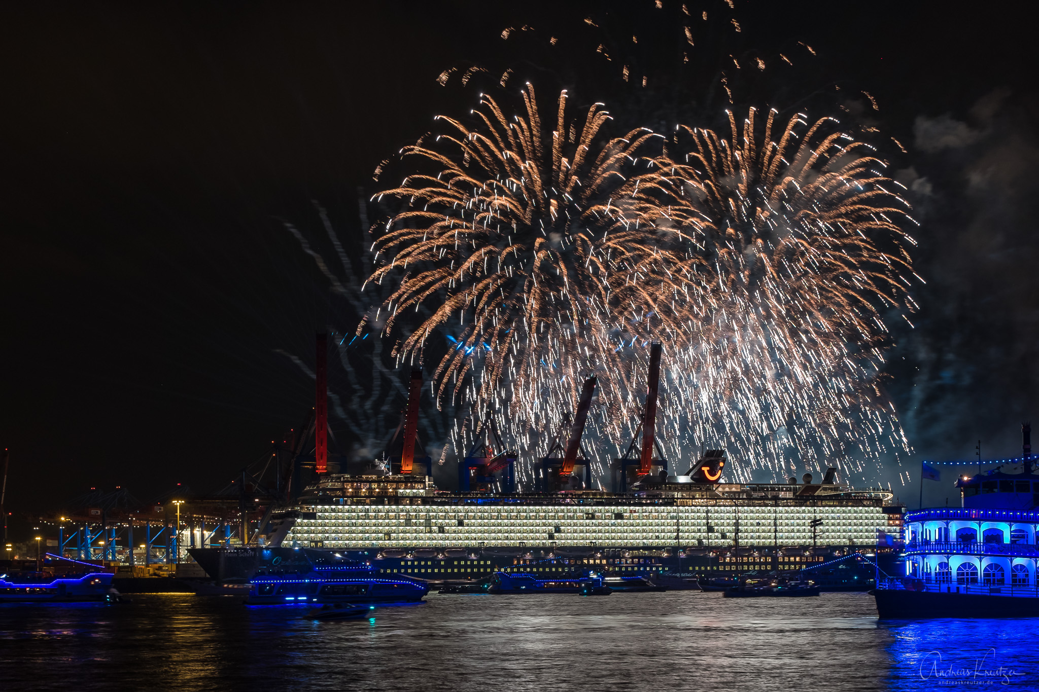 Taufe Der Mein Schiff 1 In Hamburg Andreas Kreutzer