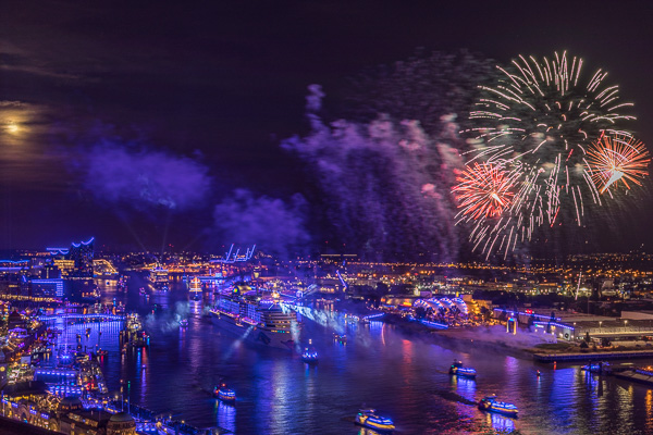 Auslaufparade Cruise Days 2019 5M494093.jpg