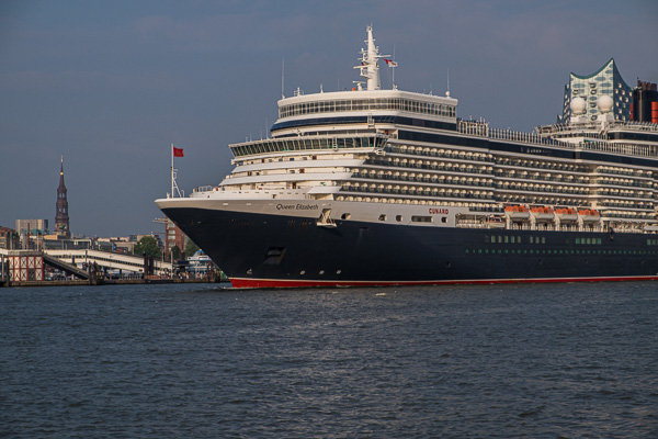 Queen Elisabeth DSCF6343.jpg