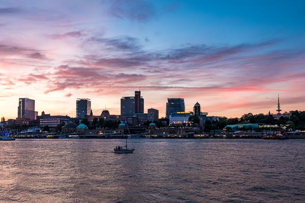 Landungsbruecken DSCF7275.jpg