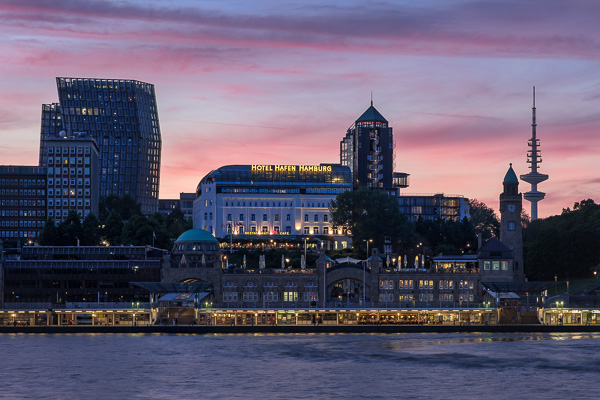 Hotel Hafen Hamburg DSCF7293-Bearbeitet.jpg