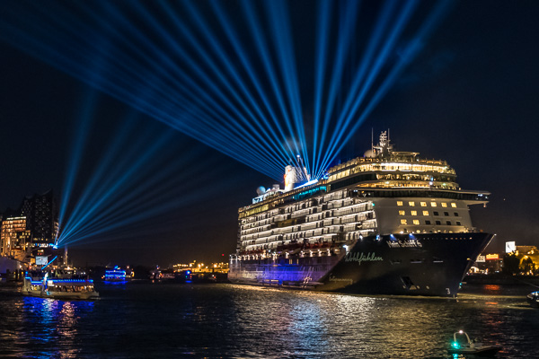 Taufe der Mein Schiff 6 in Hamburg DSCF7579.jpg