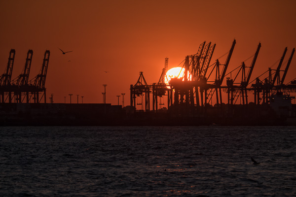 Sonnenuntergang am Hamburger Hafen DSCF7808-Bearbeitet.jpg