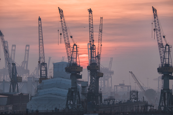 Sonnenuntergang am Hamburger Hafen DSCF8352-Bearbeitet.jpg