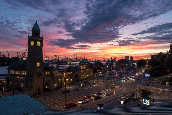 Sonnenuntergang am Hamburger Hafen DSCF9581.jpg