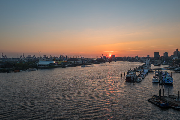 Hamburger Hafen L1010366.jpg