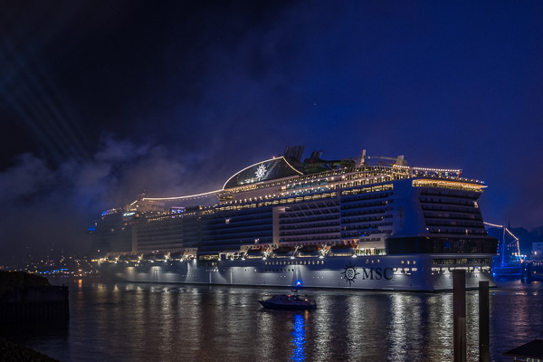 Taufe der MSC Grandiosa in Hamburg Taufe_MSC_Grandiosa_H1191888.jpg