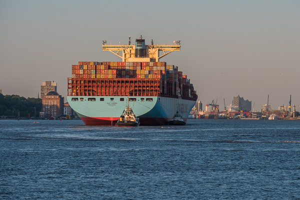 Elly Maersk X2174150.jpg