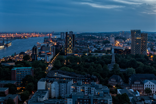 Blick auf den St. Pauli ZN5A3201-Bearbeitet.jpg
