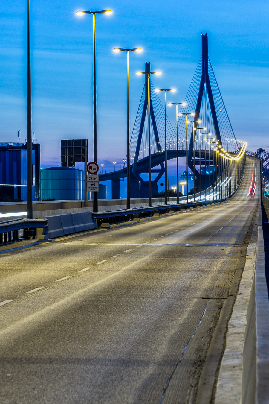 Köhlbrandbrücke XVIII ZN5A3885-Bearbeitet.jpg