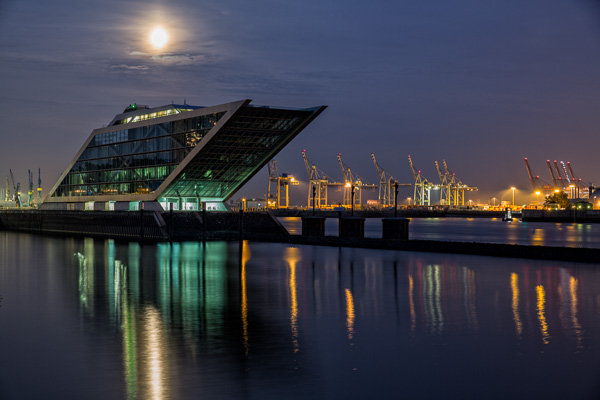 Dockland im Abendlicht ZN5A4865-Bearbeitet.jpg