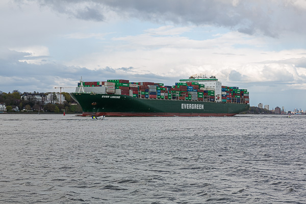 Containerschiff Evergreen ZN5A7252.jpg