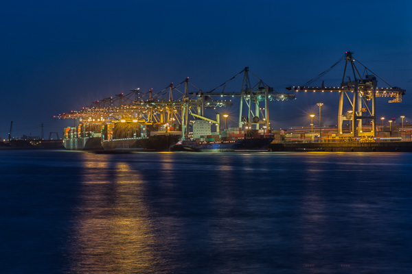 Terminal Tollerort ZN5A7950-Bearbeitet.jpg