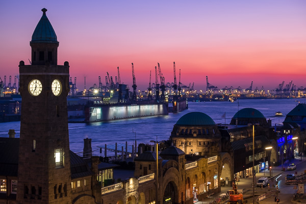 Hamburger Landungsbruecken _DSF0768.jpg