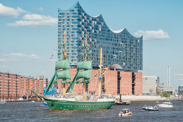 Hafengeburtstag _DSF2516-Bearbeitet.jpg