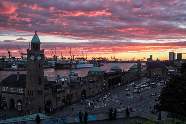 Landungsbruecken _DSF8925-Bearbeitet.jpg