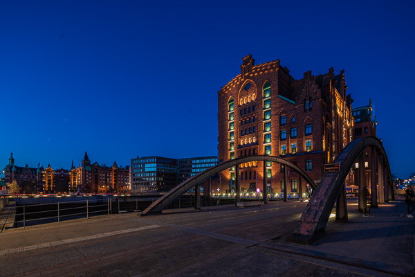 Busanbruecke Busanbruecke_Hamburg_DSC04238.jpg