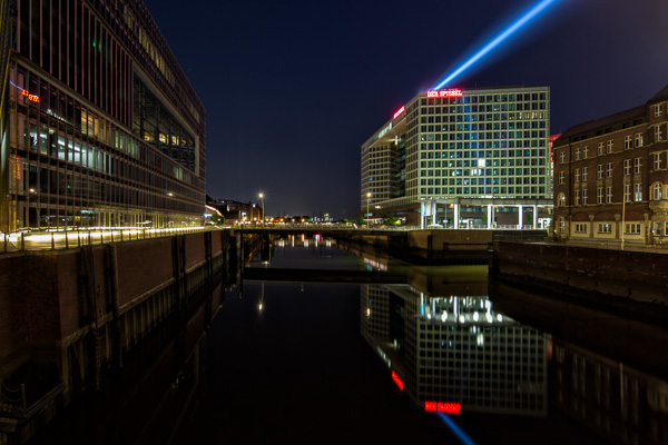Crossing The Elbe III ZN5A3725-Bearbeitet.jpg