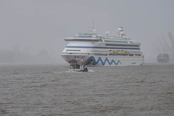 AIDAvita im Regen DSCF5499.jpg