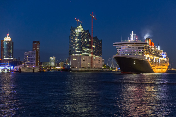 Queen Mary 2 - 0614 -II ZN5A2101-Bearbeitet.jpg