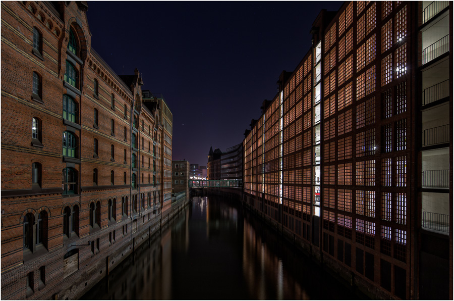 Brookfleet in der Speicherstadt ZN5A1216-Bearbeitet-Bearbeitet-2.jpg