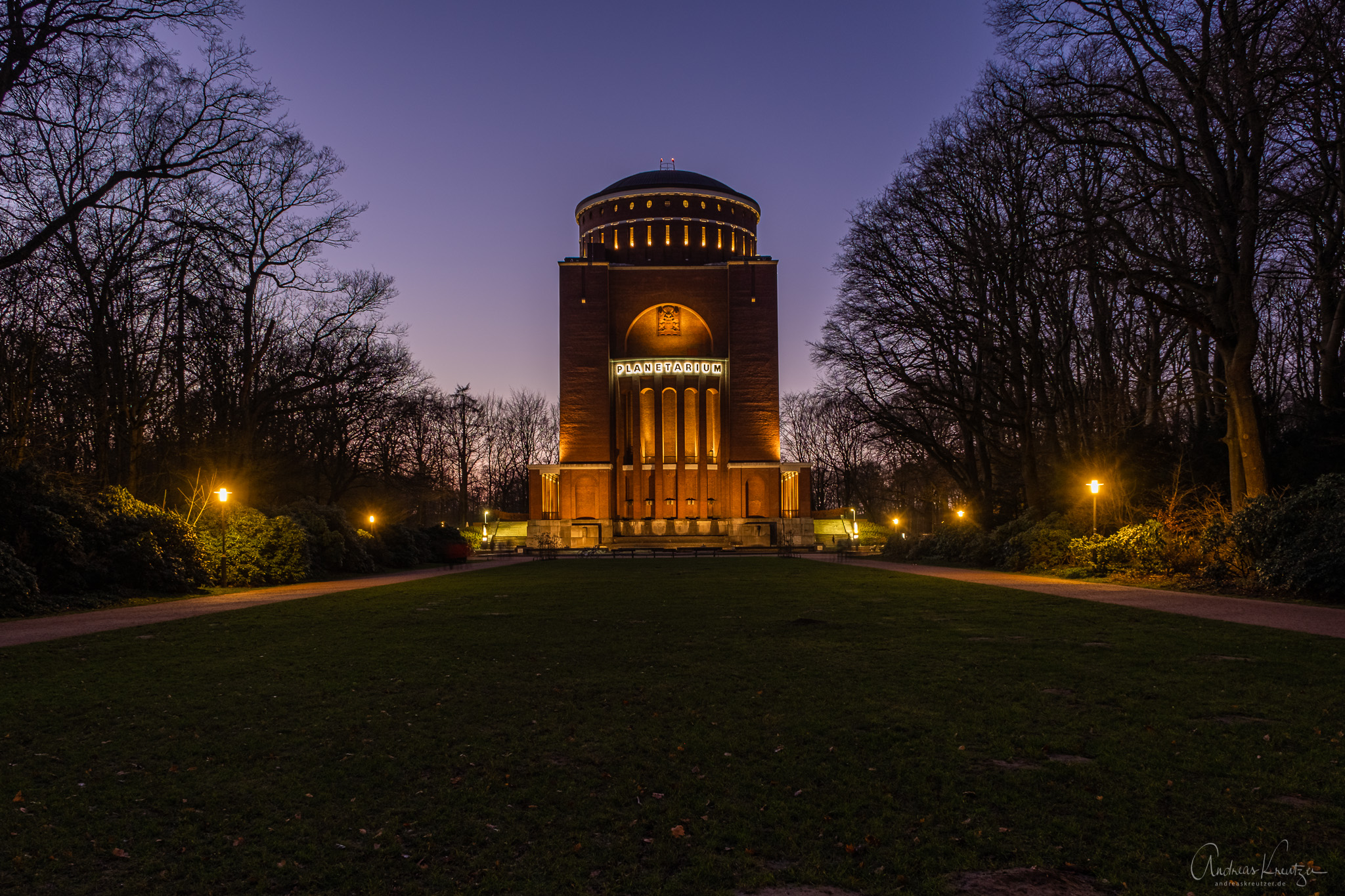 Planetarium-Hamburg_Hamburg_H1192608.jpg