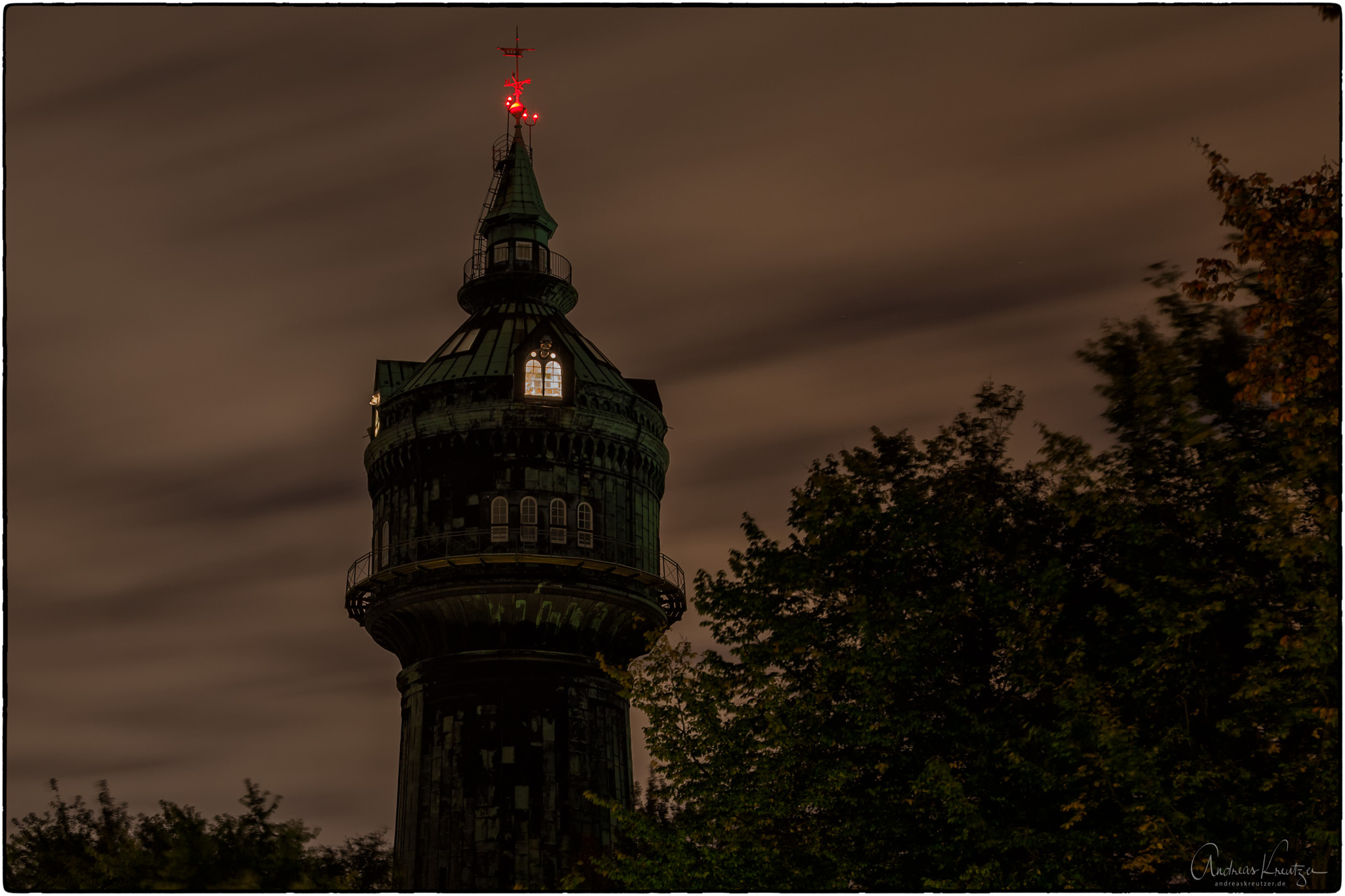 Wasserturm-in-Lokstedt_IMG_0116-Bearbeitet.jpg