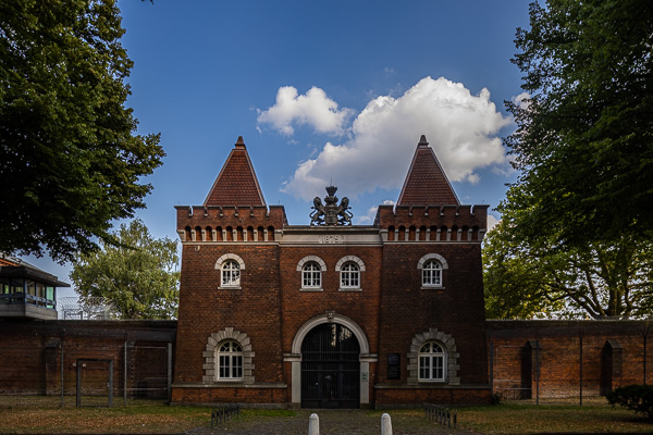 Altes Torhaus - KZ Gedenkstaette Fuehlsbuettel Altes-Torhaus---KZ-Gedenkstaette-Fuehlsbuettel_081A9496.jpg
