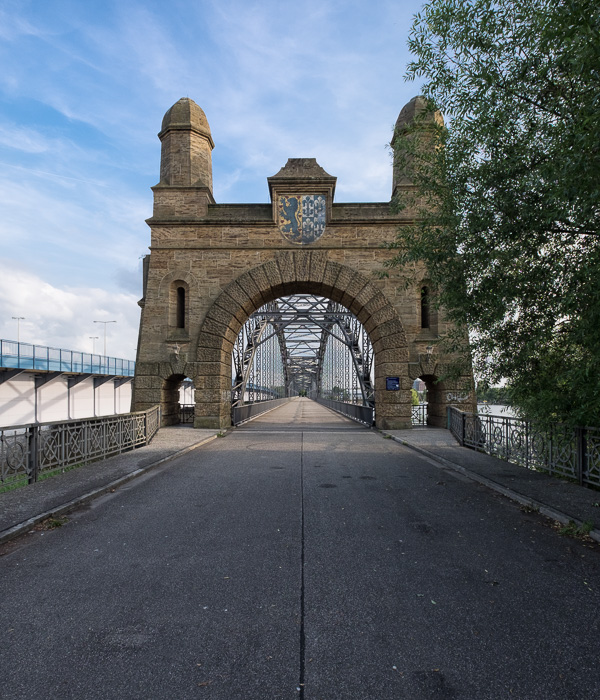 Alte Harburger Elbbruecke DSCF5577-Bearbeitet.jpg