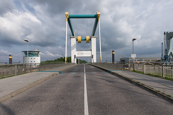 Hub-Bruecke Cranzer Hauptdeich DSCF6519-Bearbeitet.jpg