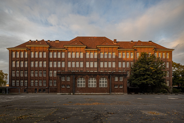 Gedenkstaette Bullenhuser Damm Gedenkstaette-Bullenhuser-Damm_Hamburg_081A1499.jpg