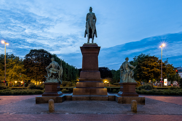 Kaiser-Wilhelm-I.-Denkmal_ZN5A3755-Bearbeitet.jpg