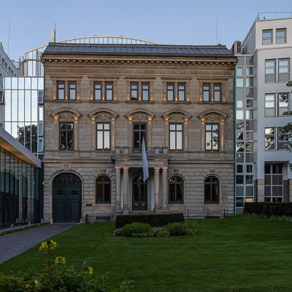 Stadtvilla Haus Wedells Stadtvilla-Haus-Wedells_Hamburg_081A7926.jpg