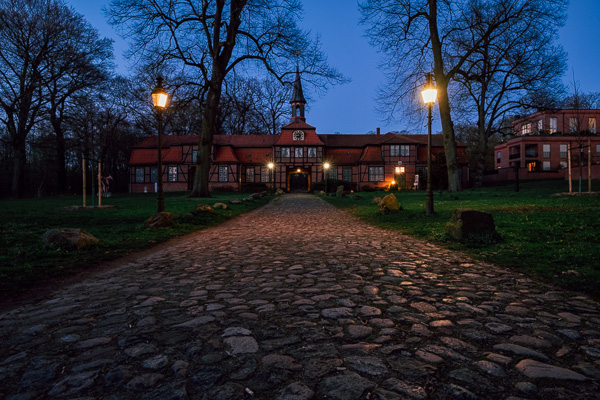 Torhaus in Wellingsbuettel Torhaus-in-Wellingsbuettel__DSF2124-Bearbeitet.jpg