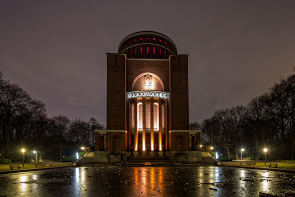 Hamburger Planetarium im Winter ZN5A1119-Bearbeitet.jpg