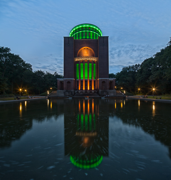 Planetarium Hamburg ZN5A3523-Bearbeitet-Bearbeitet.jpg
